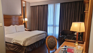 Crown Plaza Hotel